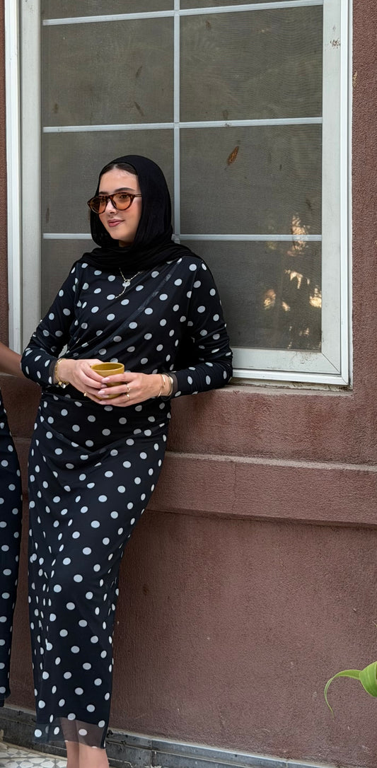 Polka dot longsleeves dress in black