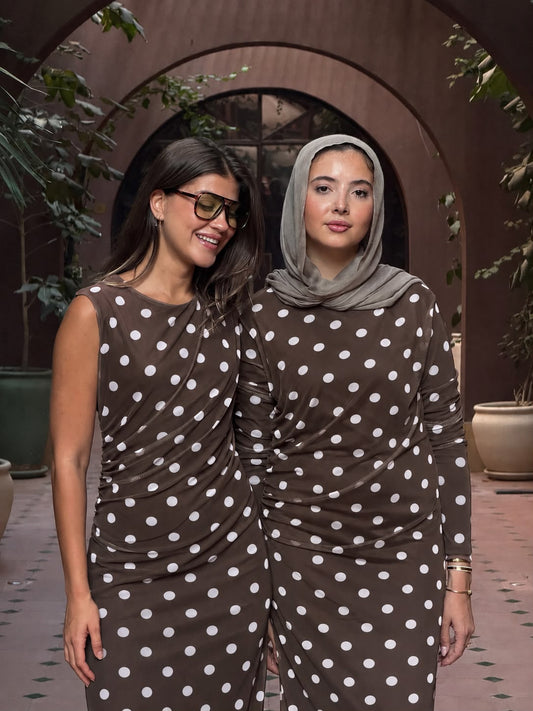 Polka dot dress in brown & white