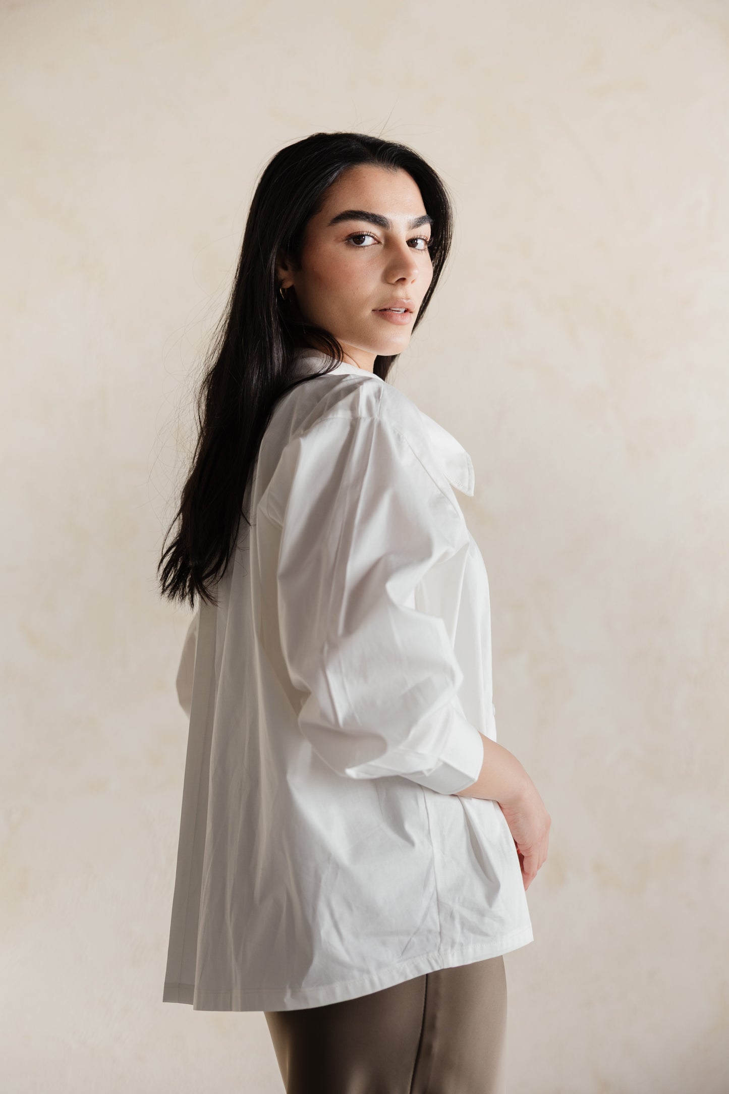 The Cropped Poplin Shirt