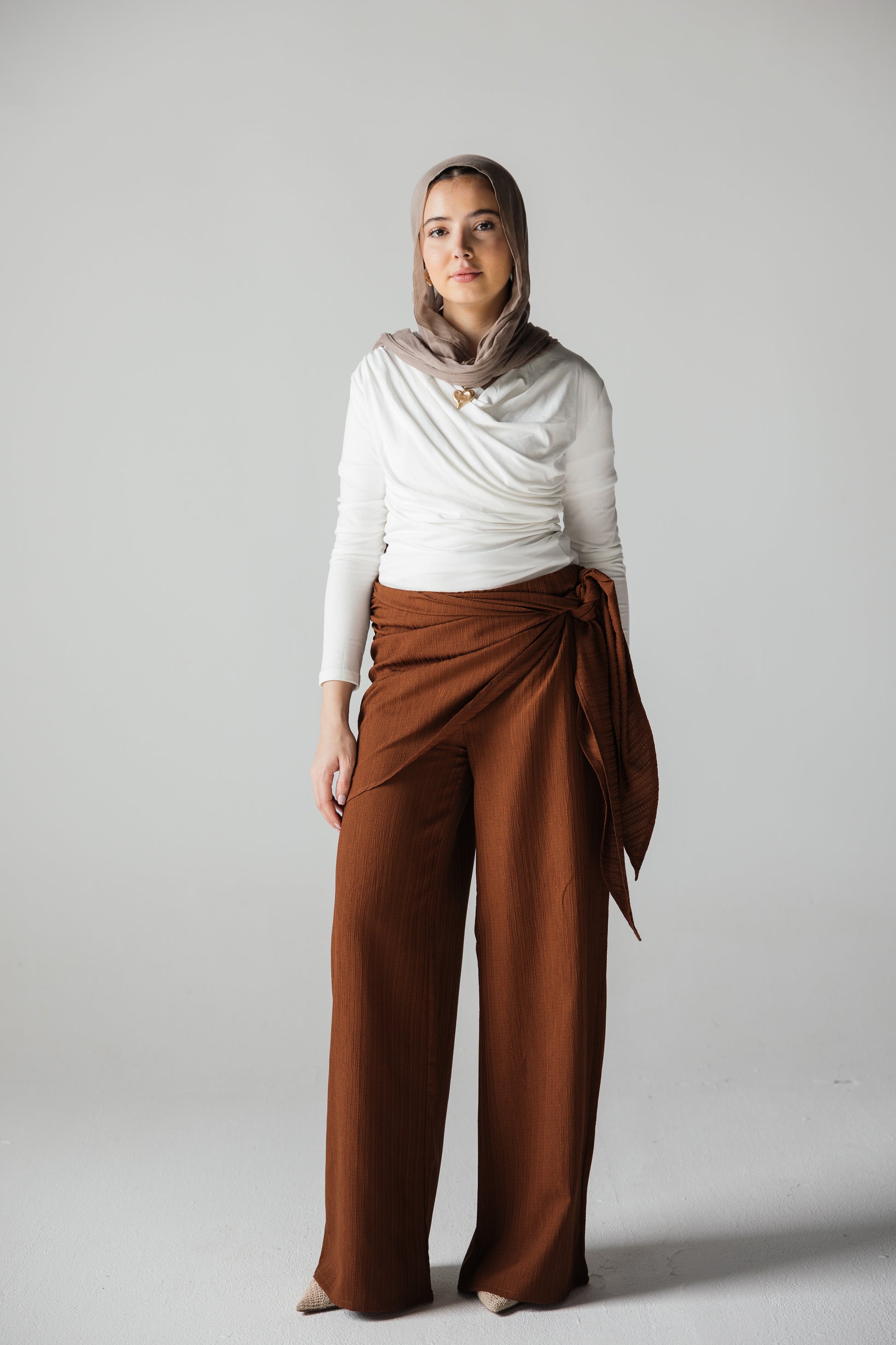 Wideleg pantlon with scarf